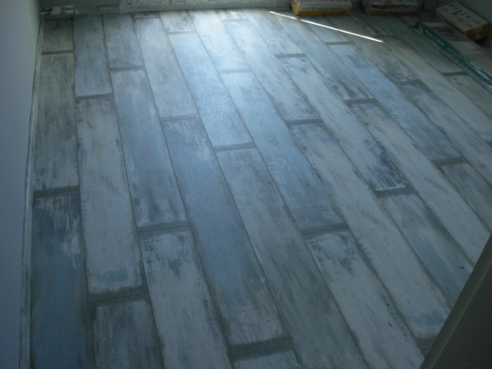 iraklis_stratis_reclaimed_oak_laminate