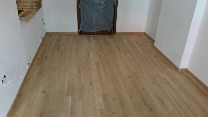 ξύλινο_πάτωμα_εφαρμογή_τοποθέτηση_ηρακλής_στρατής_θέρμη_θεσσαλονίκη