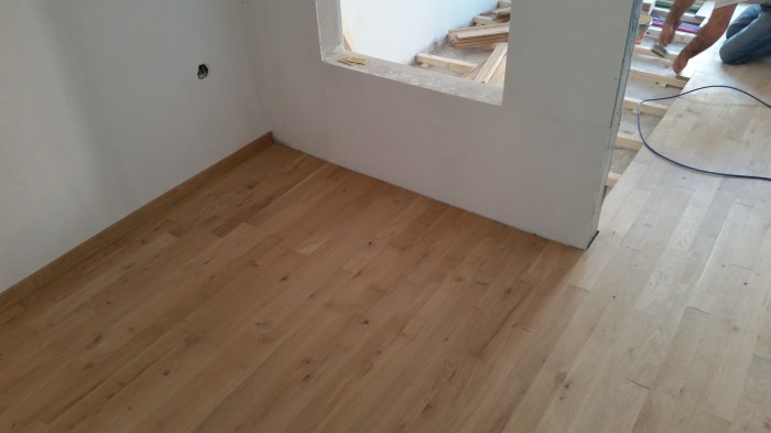 ξύλινο_πάτωμα_εφαρμογή_τοποθέτηση_ηρακλής_στρατής_θέρμη_θεσσαλονίκη